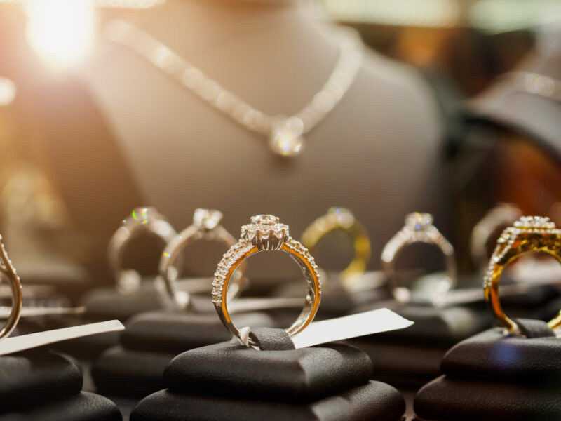 jewelry-diamond-rings-necklaces-show-luxury-retail-store-window-display-showcase